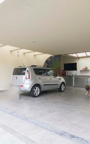 Casa à venda com 500m², 5 quartos e 6 vagasQuintal