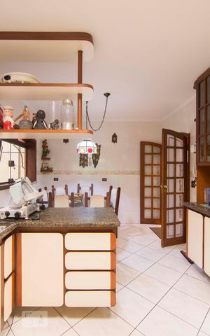 Casa à venda com 500m², 5 quartos e 6 vagasCozinha