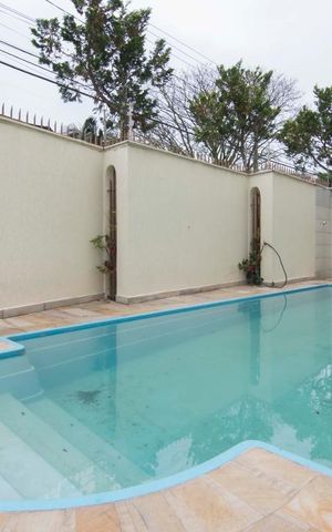 Casa à venda com 500m², 5 quartos e 6 vagasPiscina