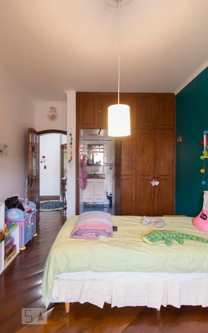 Casa à venda com 500m², 5 quartos e 6 vagasSuíte 3