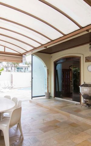 Casa à venda com 500m², 5 quartos e 6 vagasChurrasqueira