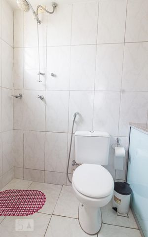 Apartamento à venda com 114m², 3 quartos e 2 vagas Apartamento à venda com 114m², 3 quartos e 2 vagasBanheiro da Suíte