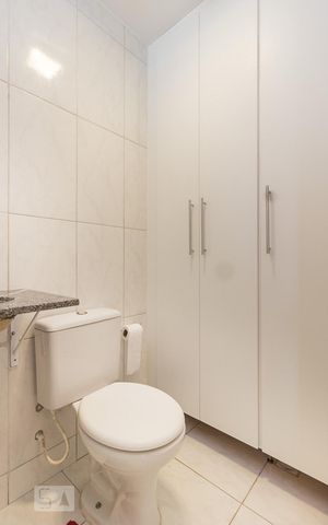 Apartamento à venda com 114m², 3 quartos e 2 vagas Apartamento à venda com 114m², 3 quartos e 2 vagasBanheiro