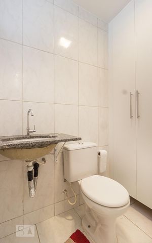 Apartamento à venda com 114m², 3 quartos e 2 vagas Apartamento à venda com 114m², 3 quartos e 2 vagasBanheiro