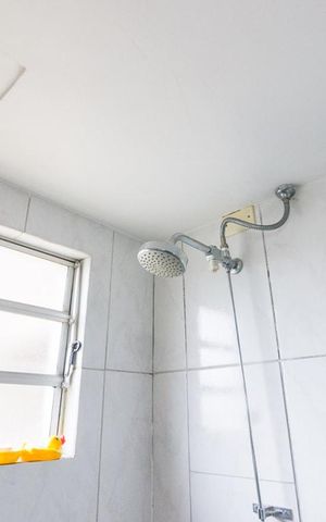 Apartamento à venda com 114m², 3 quartos e 2 vagas Apartamento à venda com 114m², 3 quartos e 2 vagasChuveiro