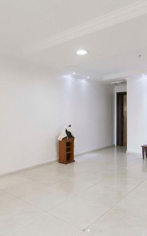 Casa à venda com 255m², 5 quartos e 2 vagasSala