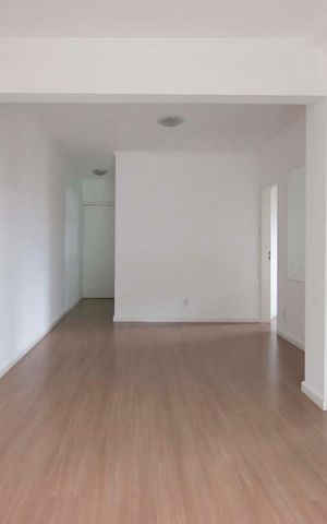 Apartamento à venda com 80m², 3 quartos e 3 vagasSala