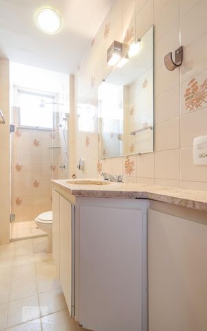 Apartamento para alugar com 90m², 3 quartos e 1 vaga Apartamento para alugar com 90m², 3 quartos e 1 vagaBanheiro Social