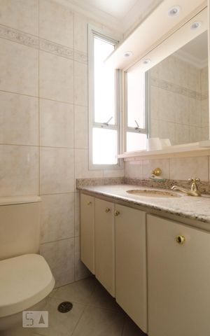 Apartamento à venda com 70m², 3 quartos e 2 vagas Apartamento à venda com 70m², 3 quartos e 2 vagasBanheiro