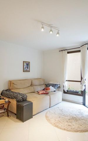 Casa à venda com 450m², 4 quartos e 6 vagasSala de TV