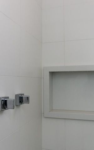 Apartamento à venda com 115m², 3 quartos e 1 vaga Apartamento à venda com 115m², 3 quartos e 1 vagaDetalhe banheiro Suíte