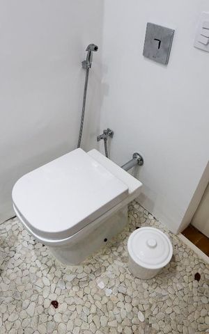 Apartamento à venda com 115m², 3 quartos e 1 vaga Apartamento à venda com 115m², 3 quartos e 1 vagaDetalhe banheiro Suíte