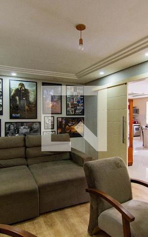 Casa à venda com 400m², 4 quartos e 2 vagas Casa à venda com 400m², 4 quartos e 2 vagasSala