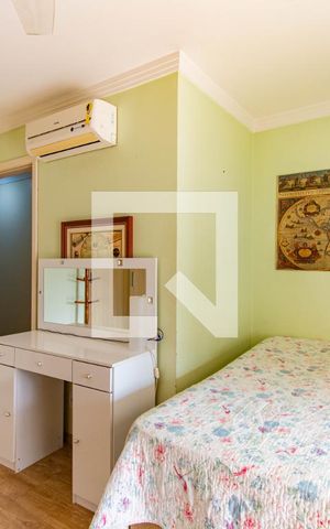 Casa à venda com 400m², 4 quartos e 2 vagas Casa à venda com 400m², 4 quartos e 2 vagasQuarto 2
