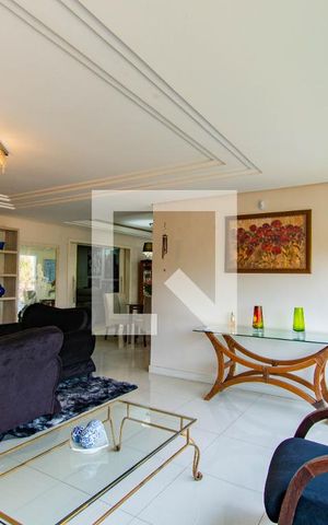 Casa à venda com 400m², 4 quartos e 2 vagas Casa à venda com 400m², 4 quartos e 2 vagasSala