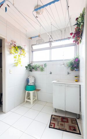 Apartamento para alugar com 73m², 2 quartos e 1 vagaÁrea de Serviço
