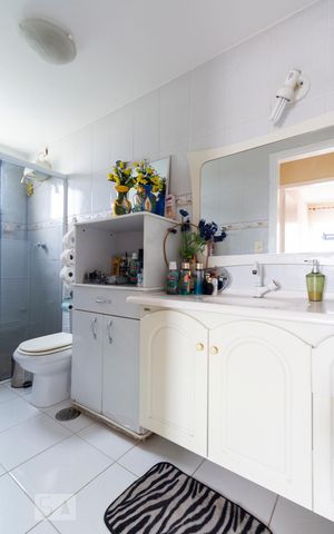 Apartamento para alugar com 73m², 2 quartos e 1 vagaBanheiro Social