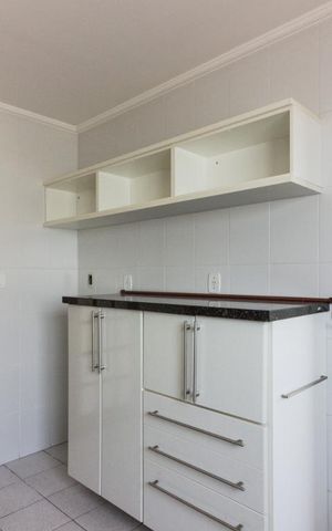 Apartamento à venda com 94m², 3 quartos e 2 vagasCozinha