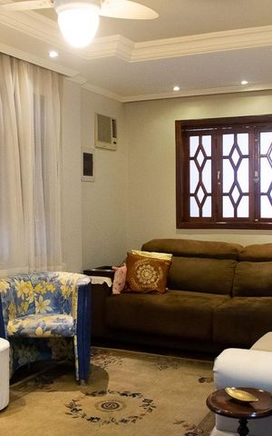 Casa à venda com 300m², 4 quartos e 3 vagas Casa à venda com 300m², 4 quartos e 3 vagasSALA TV
