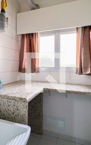Apartamento à venda com 58m², 2 quartos e 1 vaga Apartamento à venda com 58m², 2 quartos e 1 vagaÁrea de Serviço