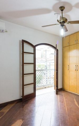 Casa à venda com 130m², 3 quartos e 3 vagasSuite
