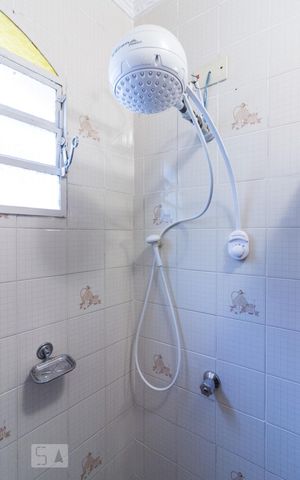 Casa à venda com 130m², 3 quartos e 3 vagasBanheiro