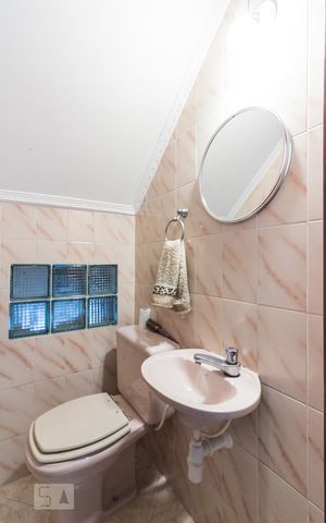 Casa à venda com 130m², 3 quartos e 3 vagasLavabo