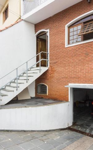 Casa à venda com 130m², 3 quartos e 3 vagasGaragem