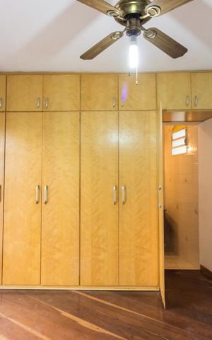 Casa à venda com 130m², 3 quartos e 3 vagasSuite