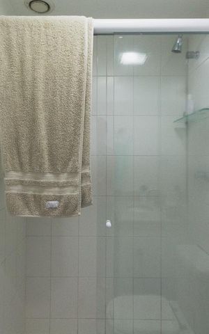 Apartamento para alugar com 78m², 2 quartos e 2 vagas Apartamento para alugar com 78m², 2 quartos e 2 vagasBanheiro
