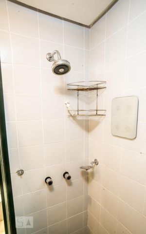 Apartamento para alugar com 56m², 1 quarto e 1 vaga Apartamento para alugar com 56m², 1 quarto e 1 vagaBanheiro