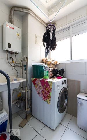 Apartamento para alugar com 69m², 2 quartos e 1 vaga Apartamento para alugar com 69m², 2 quartos e 1 vagaArea de Serviço