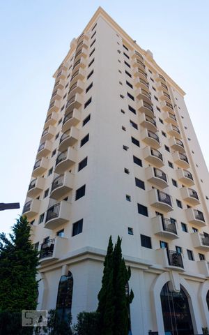 Apartamento à venda com 34m², 1 quarto e 1 vagaFachada