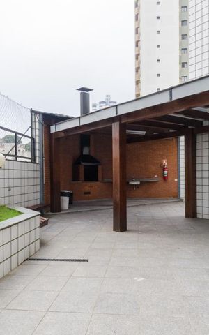 Apartamento à venda com 140m², 3 quartos e 2 vagas Apartamento à venda com 140m², 3 quartos e 2 vagasChurrasqueira