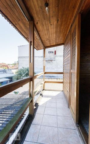 Casa à venda com 60m², 2 quartos e sem vaga Casa à venda com 60m², 2 quartos e sem vagaSacada