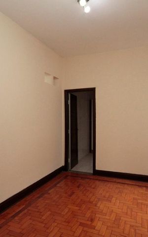 Apartamento à venda com 110m², 2 quartos e sem vagaSala