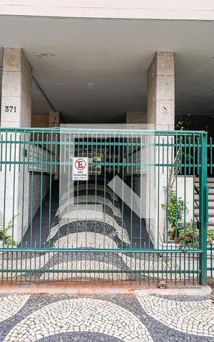 Apartamento à venda com 140m², 3 quartos e 1 vaga Apartamento à venda com 140m², 3 quartos e 1 vagaFachada