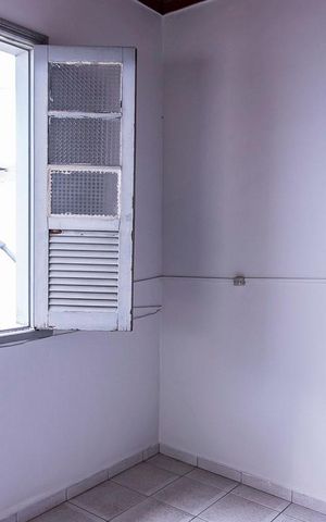 Casa à venda com 350m², 7 quartos e 8 vagas Casa à venda com 350m², 7 quartos e 8 vagasQuarto 7