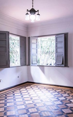 Casa à venda com 350m², 7 quartos e 8 vagas Casa à venda com 350m², 7 quartos e 8 vagasQuarto 3