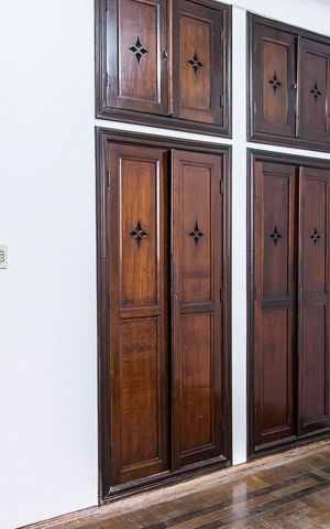 Casa à venda com 350m², 7 quartos e 8 vagas Casa à venda com 350m², 7 quartos e 8 vagasQuarto 1