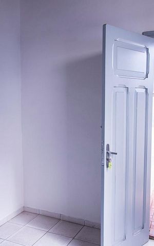 Casa à venda com 350m², 7 quartos e 8 vagas Casa à venda com 350m², 7 quartos e 8 vagasQuarto 7