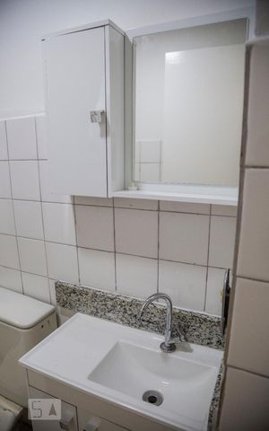 Apartamento para alugar com 44m², 2 quartos e 1 vaga Apartamento para alugar com 44m², 2 quartos e 1 vagaBanheiro