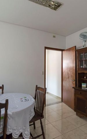 Casa à venda com 210m², 3 quartos e 2 vagas1o. Andar - Cozinha