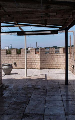 Casa à venda com 450m², 3 quartos e 6 vagas Casa à venda com 450m², 3 quartos e 6 vagascobertura