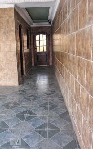 Casa à venda com 450m², 3 quartos e 6 vagas Casa à venda com 450m², 3 quartos e 6 vagascorredor garagem / entrada casa
