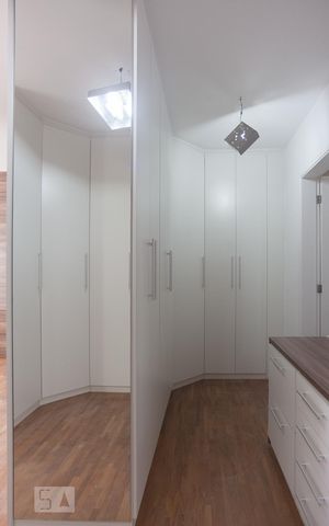 Apartamento para alugar com 174m², 3 quartos e 3 vagas Apartamento para alugar com 174m², 3 quartos e 3 vagasSuíte 3