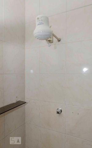 Apartamento para alugar com 68m², 2 quartos e sem vagaBanheiro