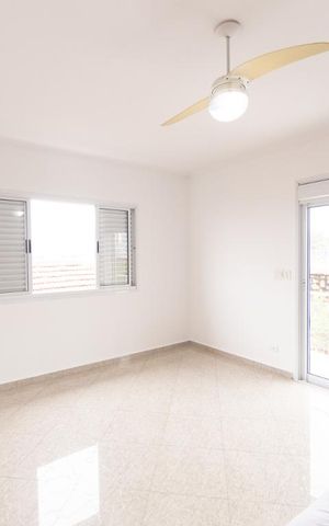 Casa para alugar com 1200m², 4 quartos e 8 vagas Casa para alugar com 1200m², 4 quartos e 8 vagasQuarto 1