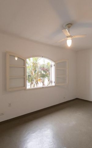 Casa para alugar com 1200m², 4 quartos e 8 vagas Casa para alugar com 1200m², 4 quartos e 8 vagasQuarto 3