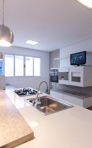 Casa para alugar com 1200m², 4 quartos e 8 vagas Casa para alugar com 1200m², 4 quartos e 8 vagasCozinha